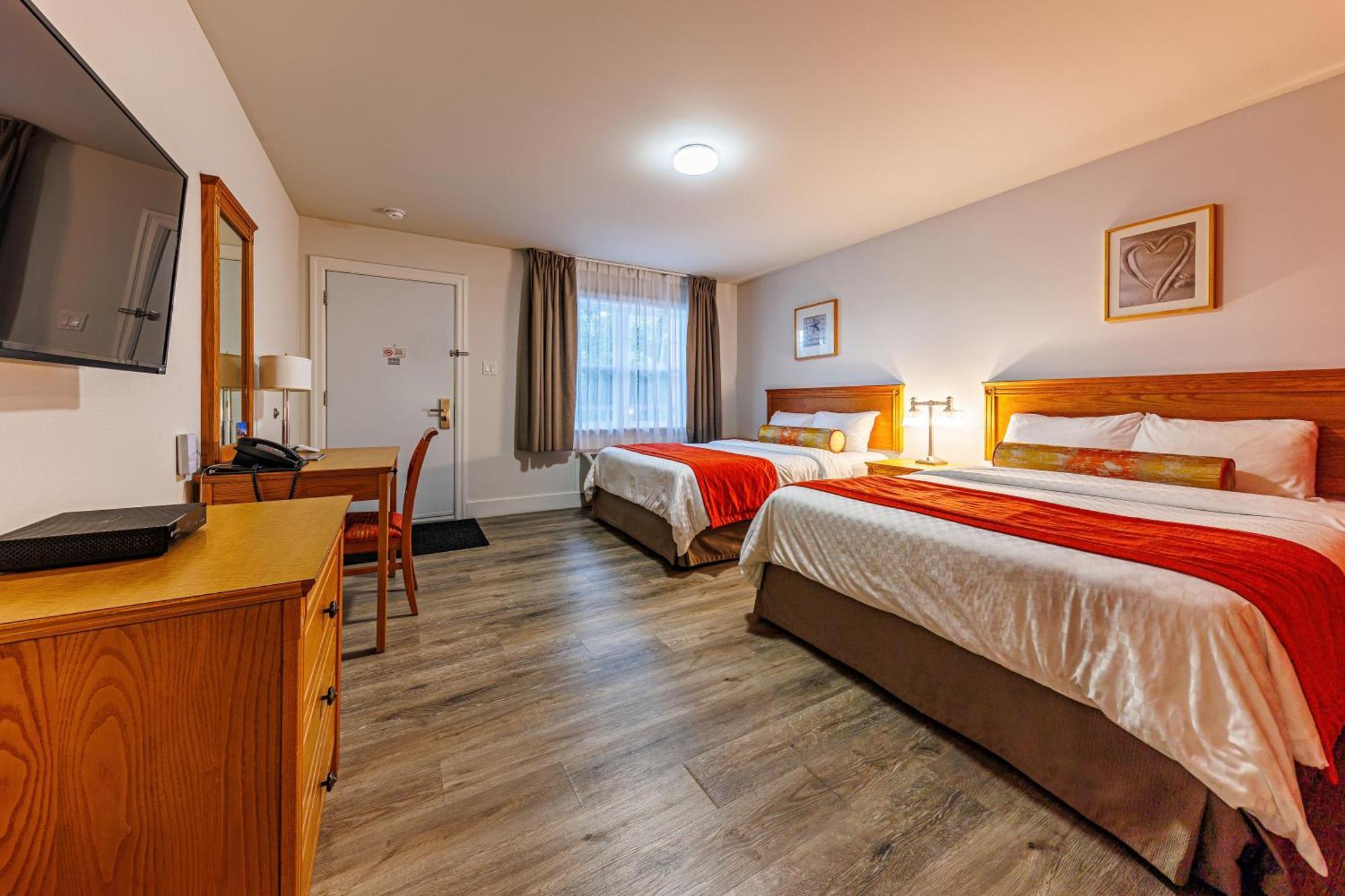 Hotel-Motel Castel De La Mer La Malbaie Buitenkant foto